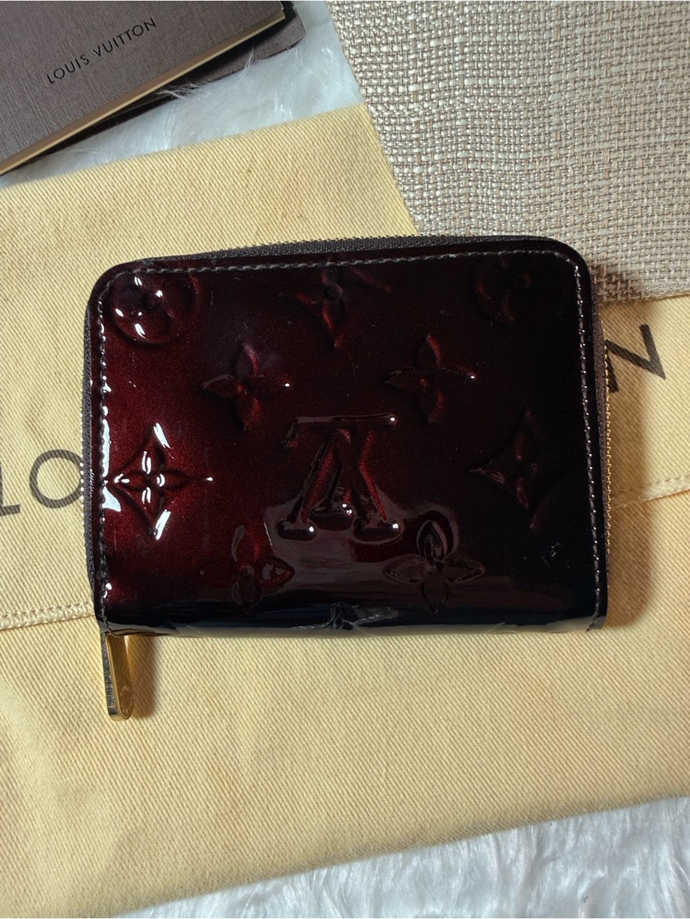 Louis Vuitton Vernis Zip-Around Card Holder in Deep Burgundy